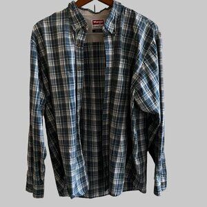 Wrangler‎ Wrinkle Resistant Shirt Mens XL Plaid Rugged Wear Button Up